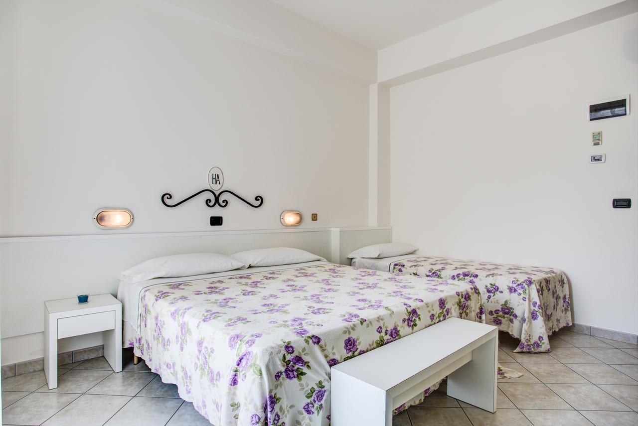 Ancora Hotel&Residence Cattolica Exterior foto