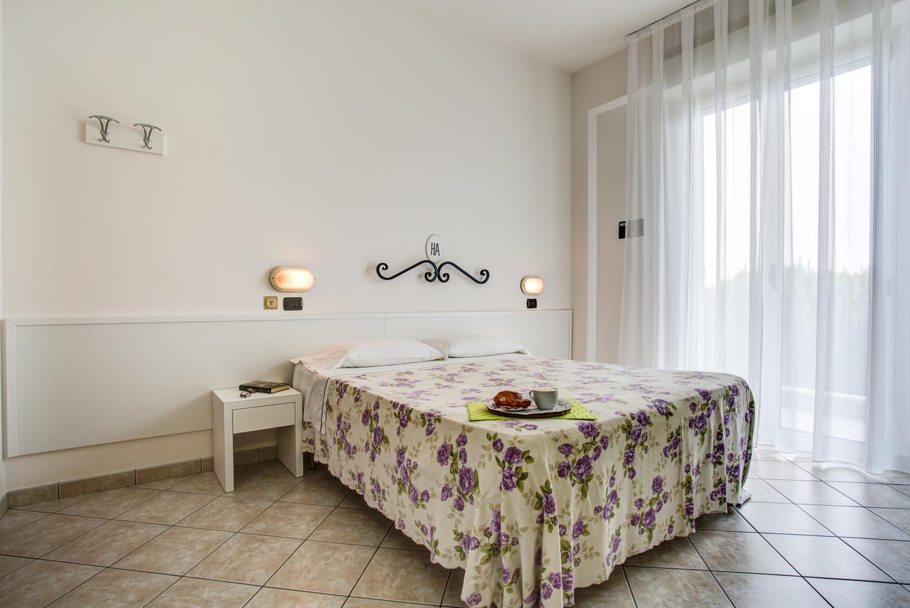 Ancora Hotel&Residence Cattolica Exterior foto