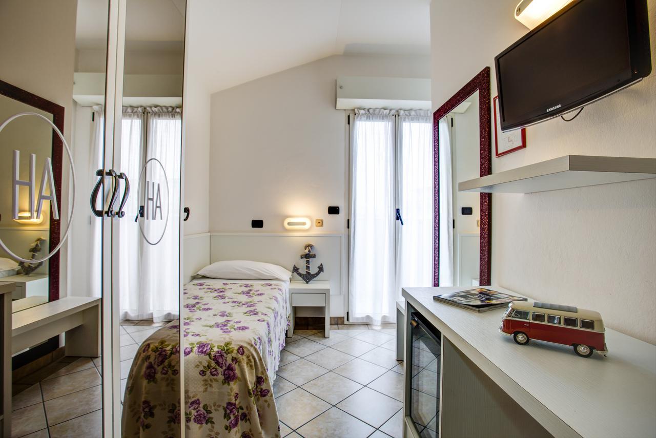 Ancora Hotel&Residence Cattolica Exterior foto